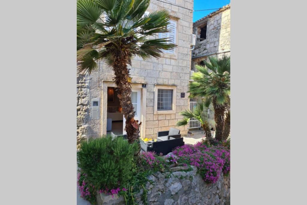 Marella Apartment Vis