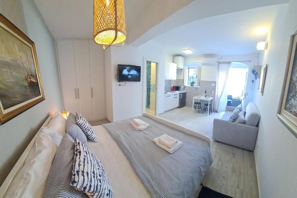 Marella Apartment *